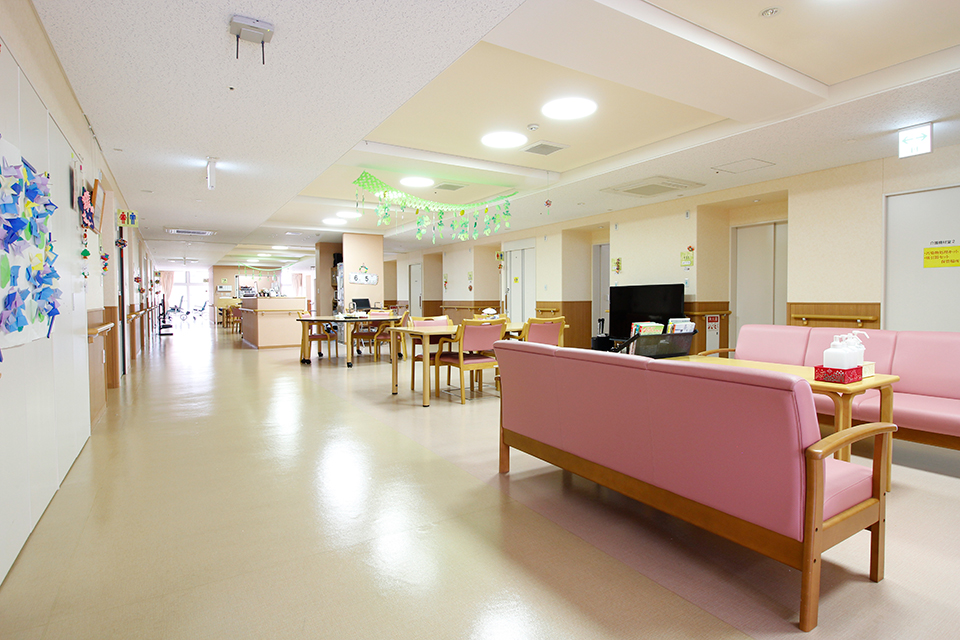 リビング兼食堂※写真は万來館1階